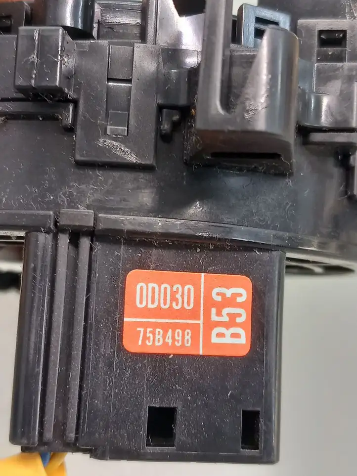 Toyota Yaris (2005 - 2009) 0D030 Контактное кольцо SRS — фото 5