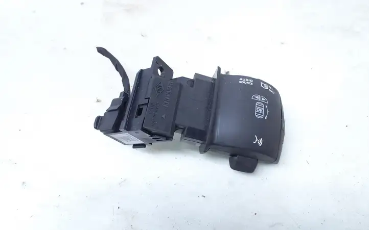 Renault Megane III (2009 - 2016) 255520014R Мултифункционный включатель управления / ручка — фото 1