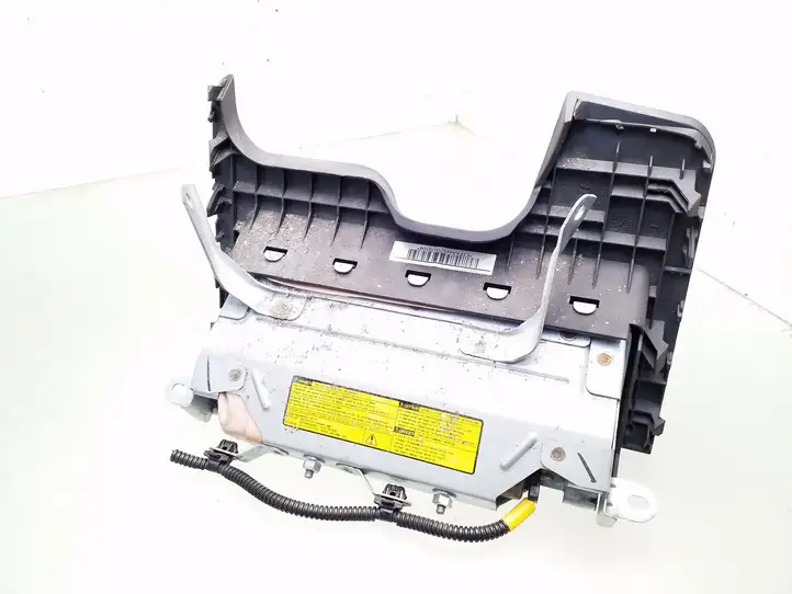 Toyota Yaris (2005 - 2009) 305477010 Коленная подушка безопасности — фото 2