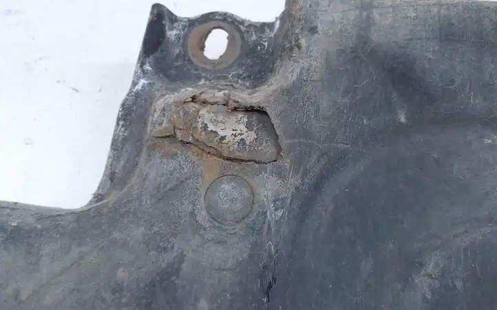 Mercedes-Benz CLS C219 (2003 - 2011) A2116190238 Защита днища — фото 4