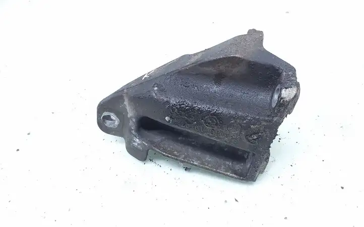 BMW 1 F20 F21 (2011 - 2019) 6788608 Кронштейн двигателя — фото 2