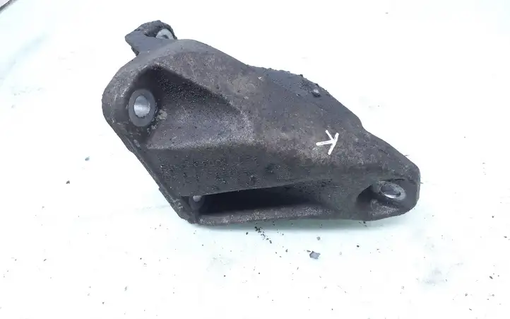 BMW 1 F20 F21 (2011 - 2019) 6788608 Кронштейн двигателя — фото 3