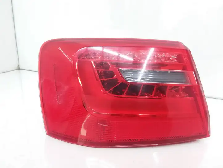 Audi A6 C7 (2011 - 2014) 4G9945095B Задний фонарь в кузове — фото 3