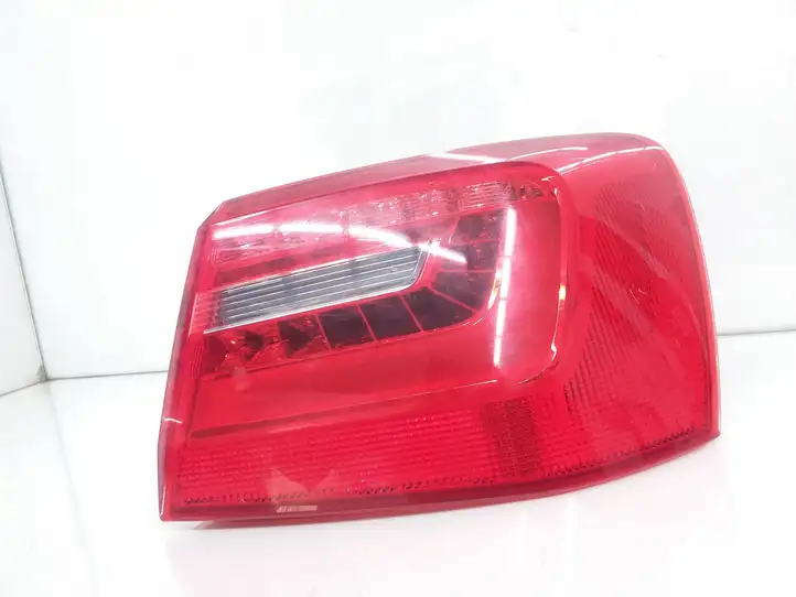 Audi A6 C7 (2011 - 2014) 4G9945096B Задний фонарь в кузове — фото 3