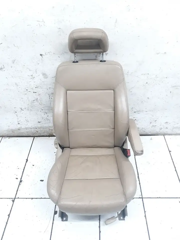 Volkswagen Sharan (2000 - 2003) 3M21N600B94DB1CMY Переднее сиденье пассажира — фото 1