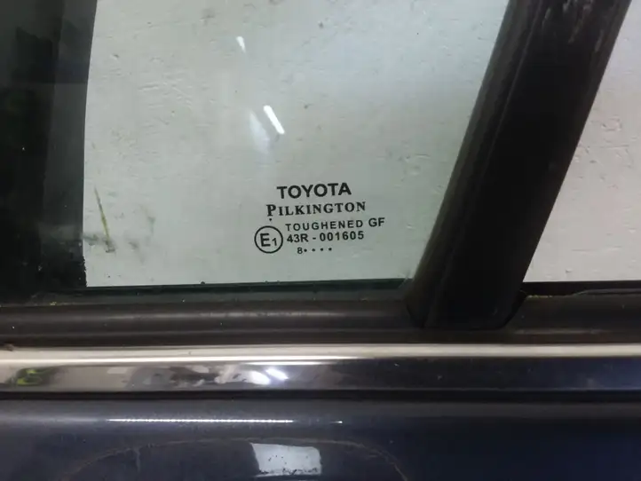 Toyota Avensis T270 (2009 - 2012) Дверь — фото 2