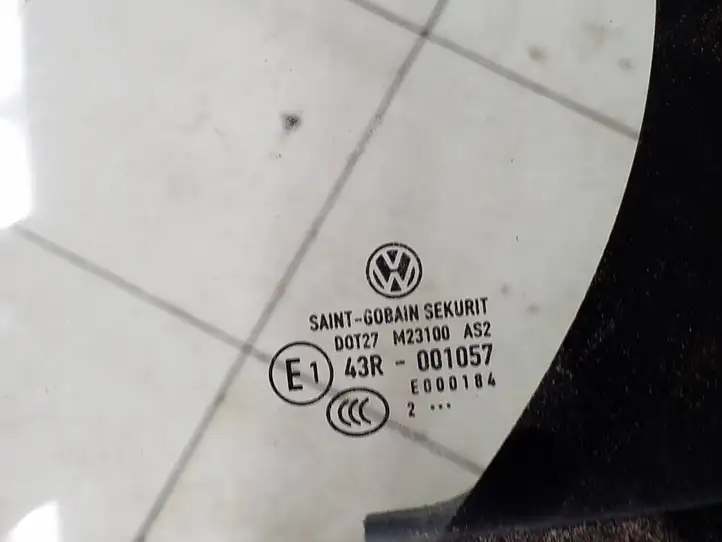 Volkswagen Golf VII (2013 - 2019) 5G6845213 Форточка двери — фото 4