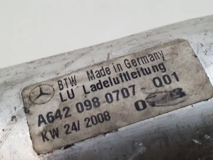 Mercedes-Benz CLS C219 (2003 - 2011) A6420980707 Трубки интеркулера / Шланги интеркулера — фото 3