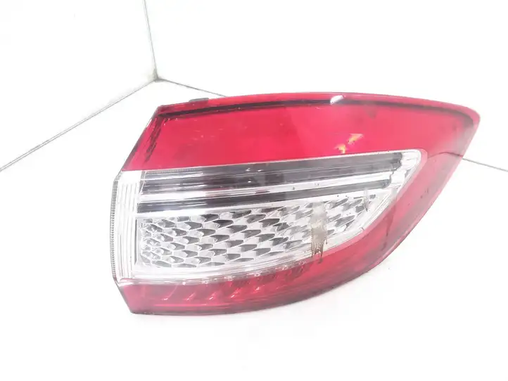 Ford Mondeo MK IV (2007 - 2014) BS7113404B Задний фонарь в кузове — фото 2