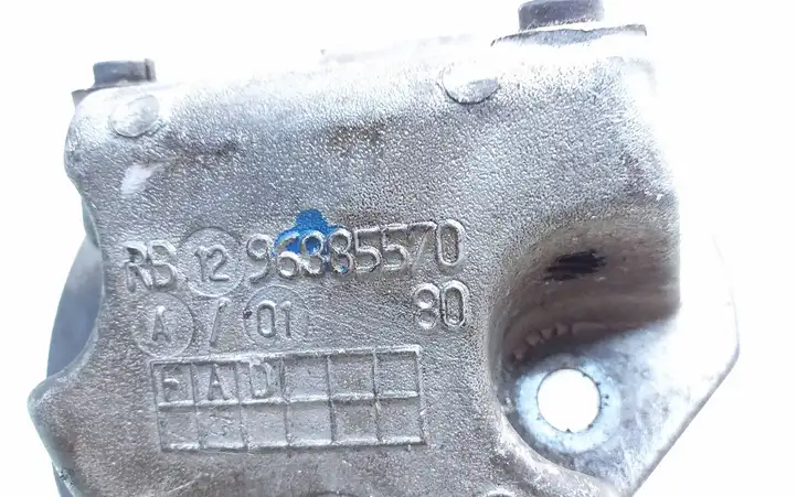 Peugeot 307 CC (2001 - 2005) 9638557080 Кронштейн двигателя — фото 3