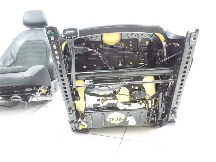 Volkswagen PASSAT B6 (2005 - 2010) 1K0971307 Комплект салона — фото 9