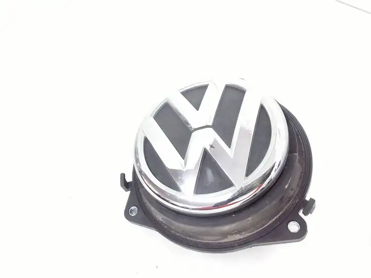 Volkswagen Polo V 6R (2009 - 2015) 6R6827469 Ручка крышки багажника — фото 1