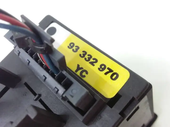 Opel Meriva A (2002 - 2006) 93332970 Включатель аварийных фонарей — фото 3