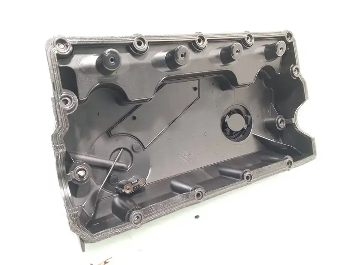 Volkswagen Touran I (2003 - 2010) 038103469q Крышка головки блока цилиндров — фото 3