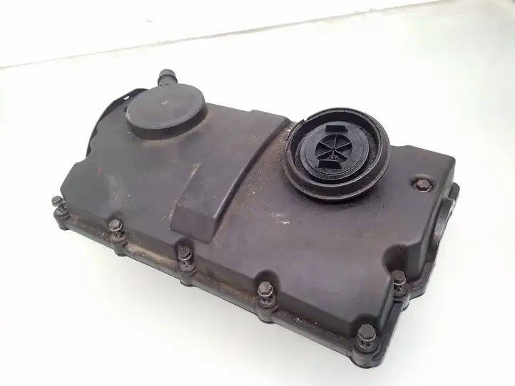 Volkswagen PASSAT B5 (1997 - 2000) 038103469p Крышка головки блока цилиндров — фото 1