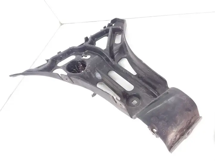 BMW 5 E60 E61 (2004 - 2010) 7060795 Кронштейн заднего бампера — фото 1