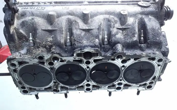 Volkswagen PASSAT B5 (1997 - 2000) 068103373R Головка блока цилиндров — фото 5