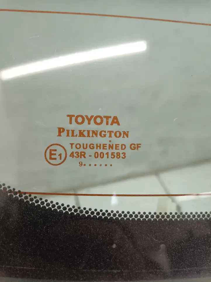 Toyota Avensis T270 (2009 - 2012) Крышка багажника — фото 4