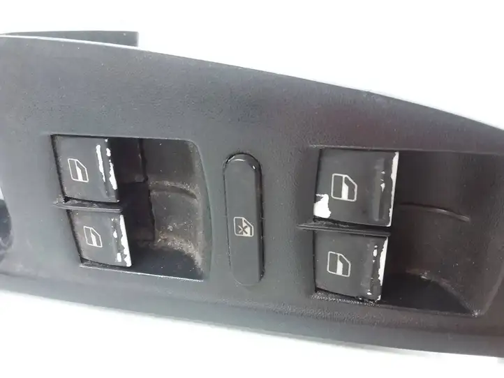 Seat Altea (2004 - 2009) 5p1867171a Кнопка стеклоподъемников — фото 2