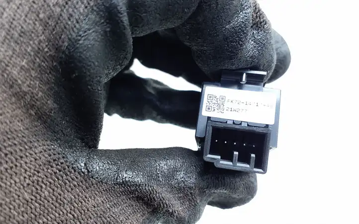 Land Rover Defender (2020 - ) FK7214717AB Блок кнопок стеклоподъемников — фото 4