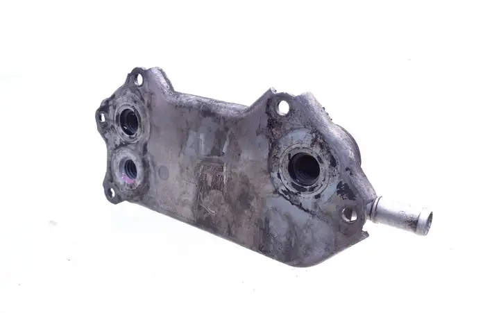 Toyota Avensis T250 (2006 - 2009) 157100R01000 Кронштейн масляного фильтра — фото 2