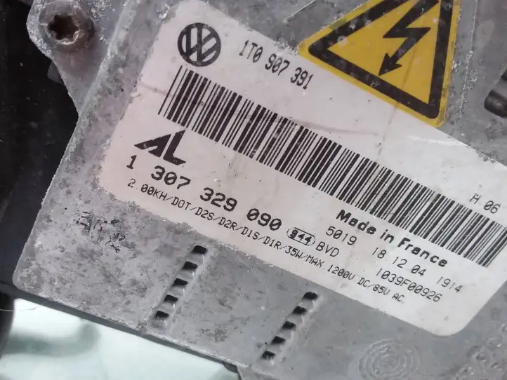 Volkswagen Golf V (2003 - 2009) 1K6941031 Передняя фара — фото 4