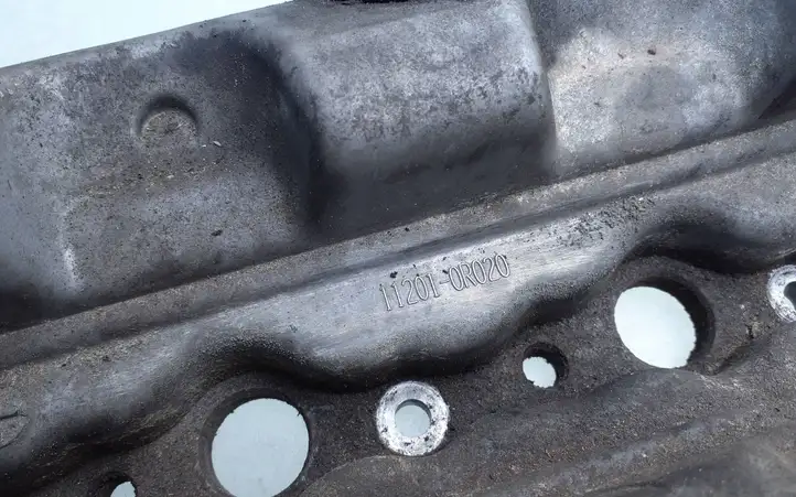 Toyota Avensis T250 (2006 - 2009) 112010R020 Крышка головки блока цилиндров — фото 6