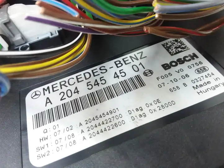 Mercedes-Benz C W204 (2007 - 2014) A2045454501 Блок предохранителей — фото 4