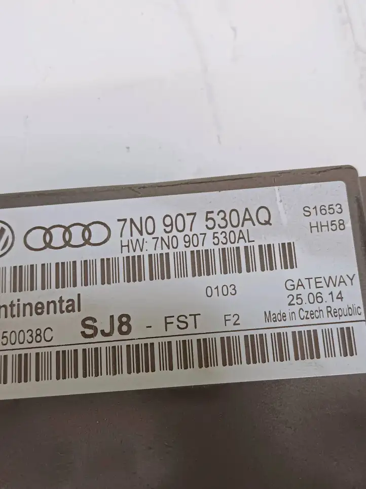 Volkswagen Touran II (2010 - 2016) 7N0907530AL Модуль Gateway — фото 3