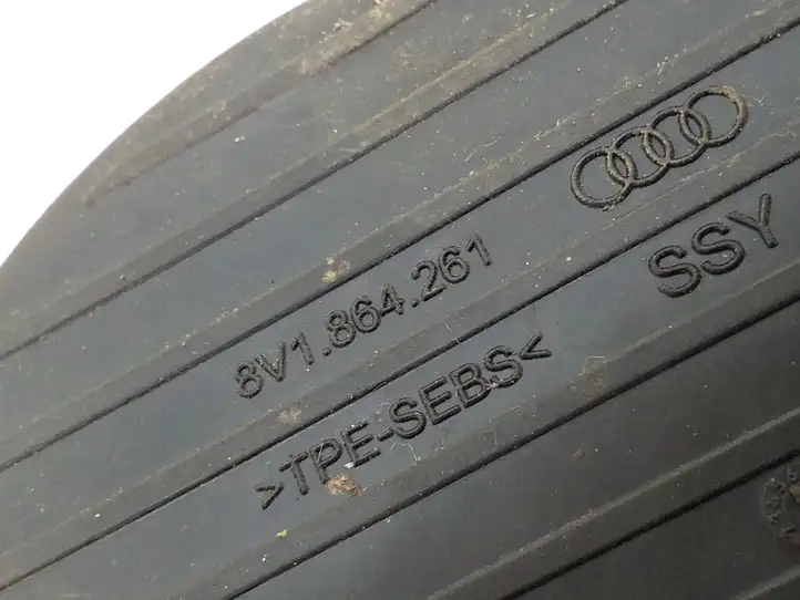 Audi A3/S3 8V (2012 - 2016) 8V1864261 Коврик выдвижного ящика — фото 2
