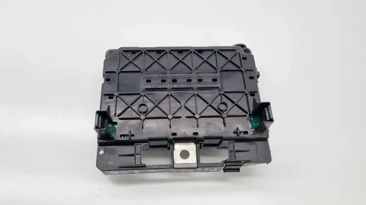 Citroen Xsara Picasso (1999 - 2012) 9650618380 Блок предохранителей — фото 2
