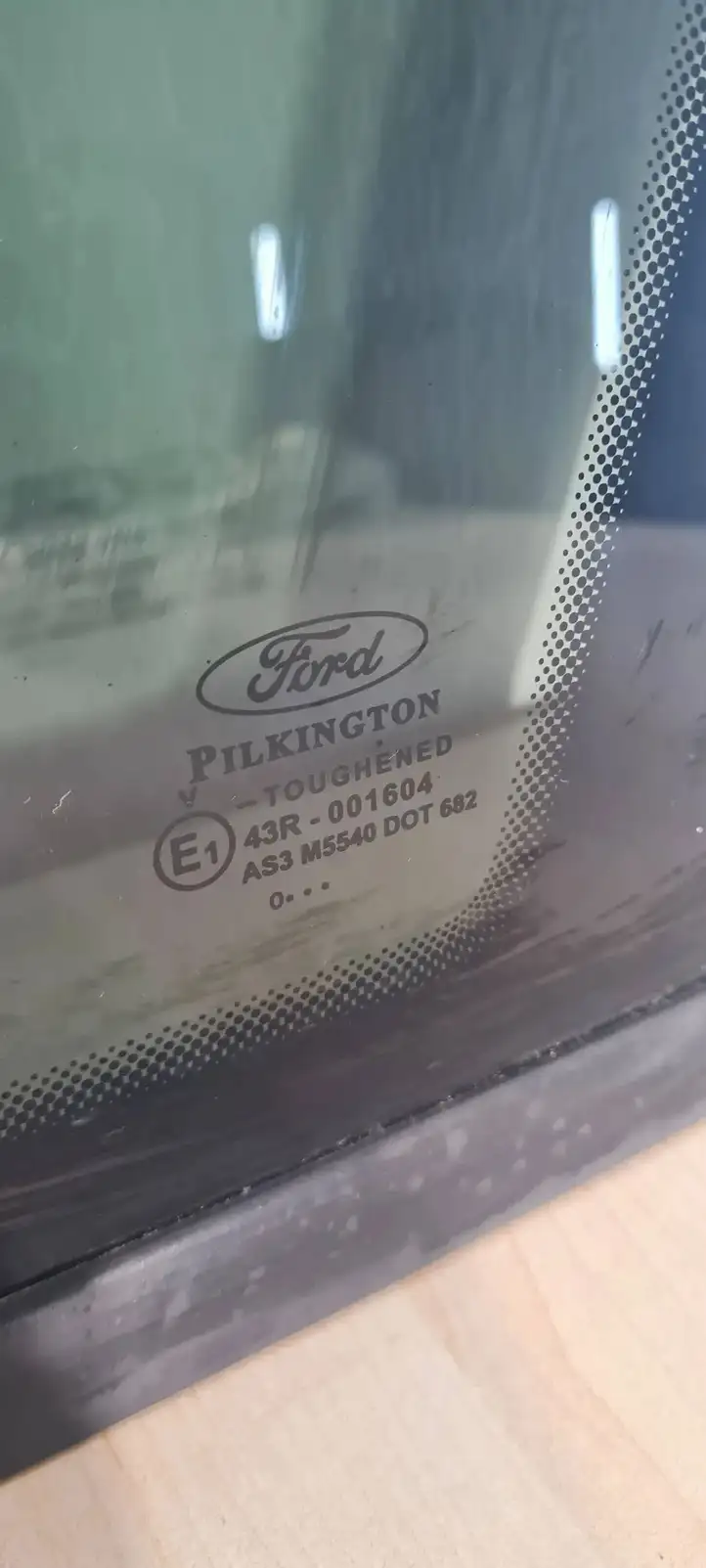 Ford S-MAX (2010 - 2015) Заднее боковое стекло — фото 4