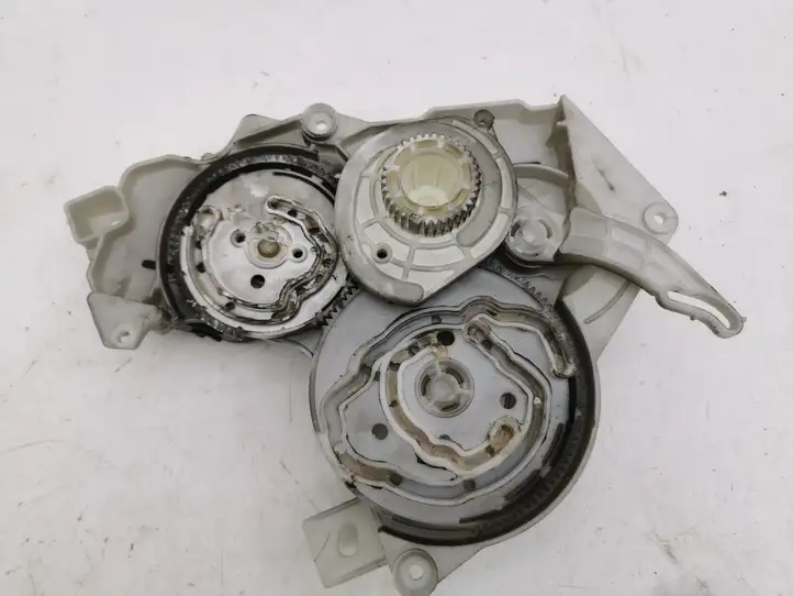 Lexus IS 220D-250-350 (2005 - 2010) 0638000172 Двигатель задвижки потока воздуха — фото 10