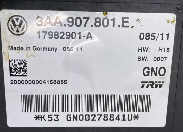 Volkswagen Tiguan (2007 - 2011) 3AA907801E Блок управления стояночным тормозом — фото 6