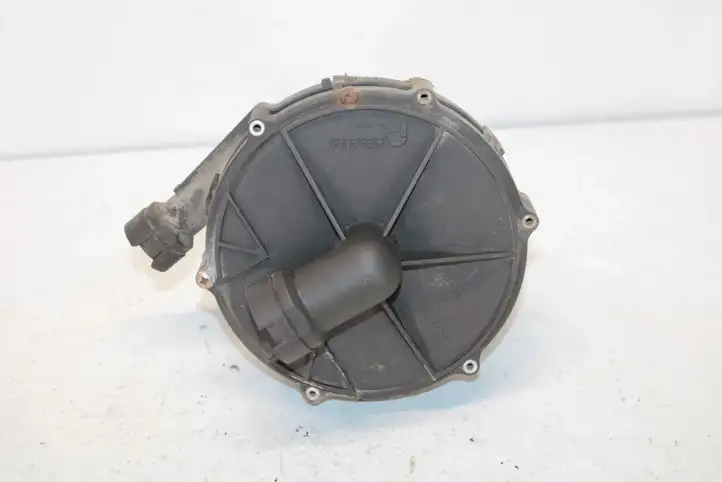Audi TT Mk1 (1998 - 2003) 078906601D Насос вторичного воздуха — фото 5