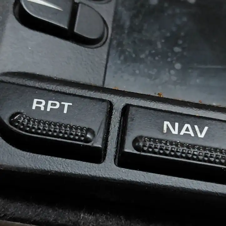 Chrysler Voyager (2004 - 2007) 05064119AB Магнитола / мультимедийная система — фото 9