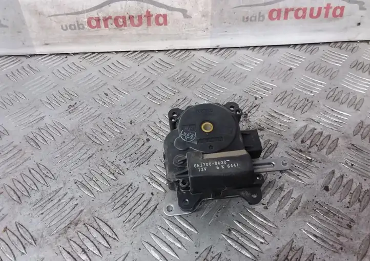 Subaru Legacy (2003 - 2009) 0637008630 Двигатель задвижки потока воздуха — фото 2