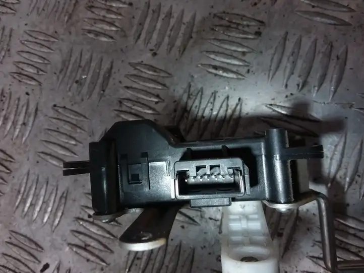Subaru Legacy (2003 - 2009) 0637008630 Двигатель задвижки потока воздуха — фото 4