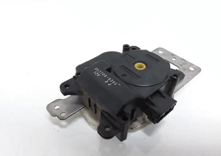 Honda CR-V (2006 - 2009) 0637008340 Двигатель задвижки потока воздуха — фото 2