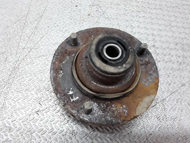 Land Rover Freelander (1997 - 2003)   Резиновая опора пружины