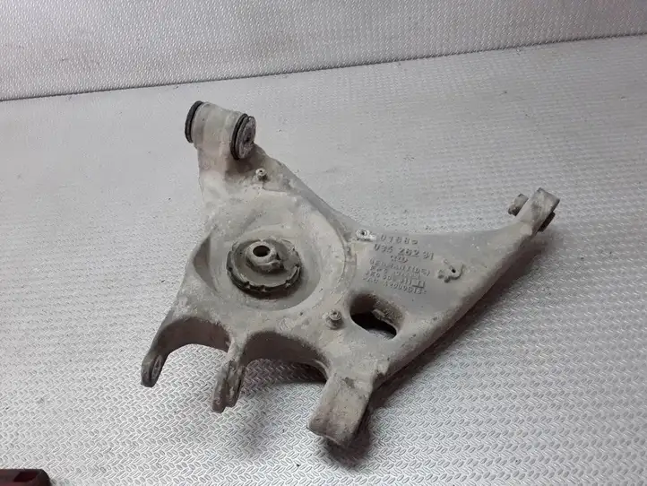 Audi A4 (2000 - 2006)  8E0505311 Вилы