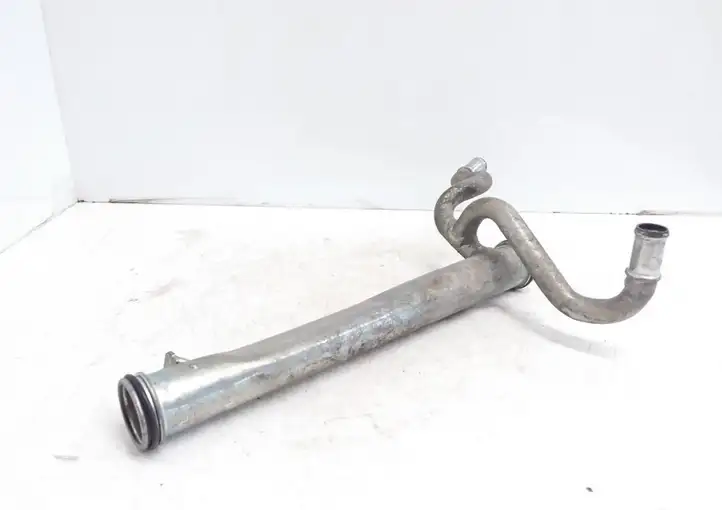 Volvo XC60 (2008 - 2013) Шланги системы охлаждения — фото 3