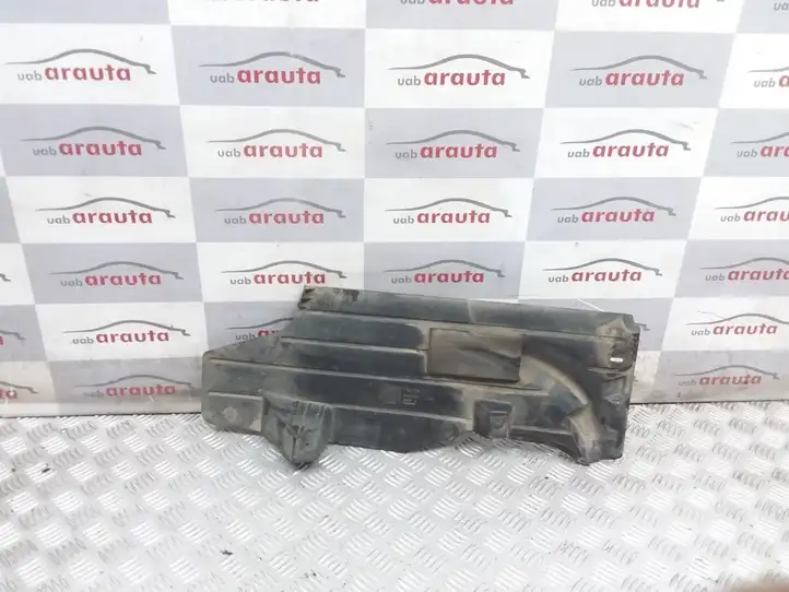 Volvo C30 (2007 - 2010) 30681921 Защита днища задней части — фото 2