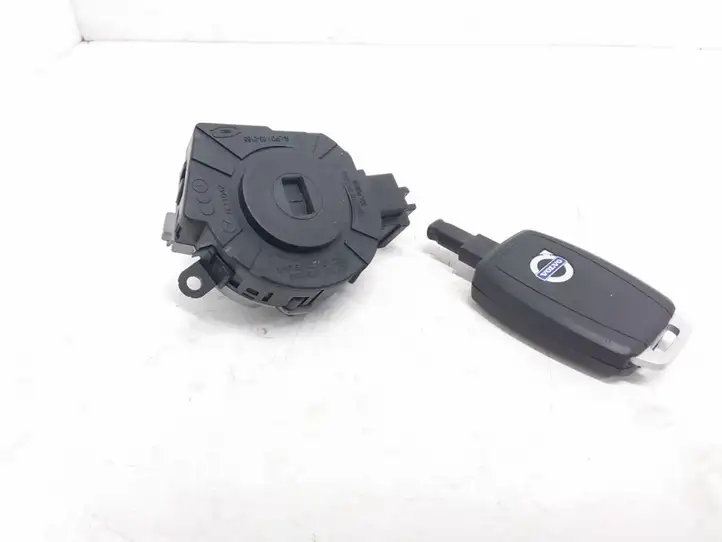 Volvo C30 (2007 - 2010) 30737157 Замок зажигания — фото 1
