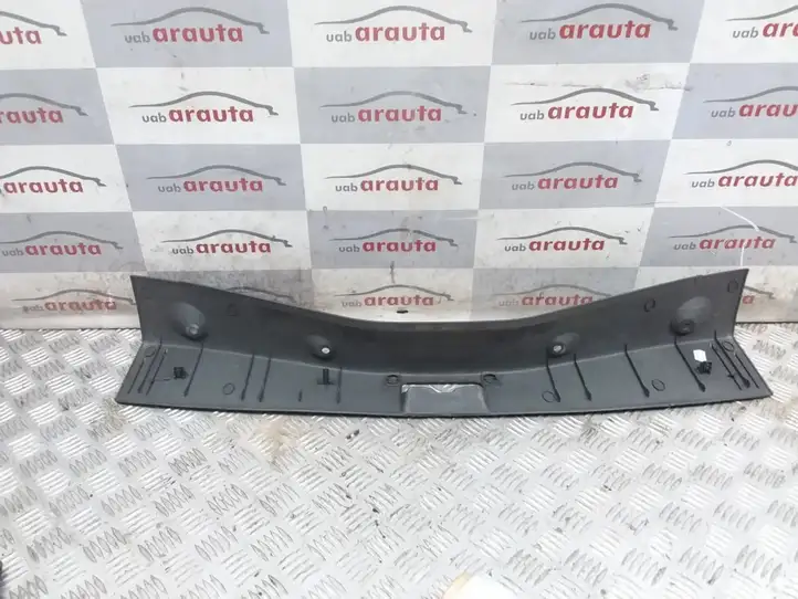 Ford C-MAX I (2007 - 2010) 3M51R40320AHW Отделка порога багажника — фото 3
