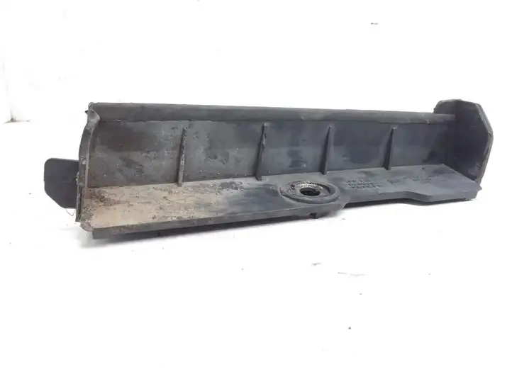 Seat Leon (1P) (2005 - 2012) 1P0821146A Кронштейн переднего подкрылка — фото 1