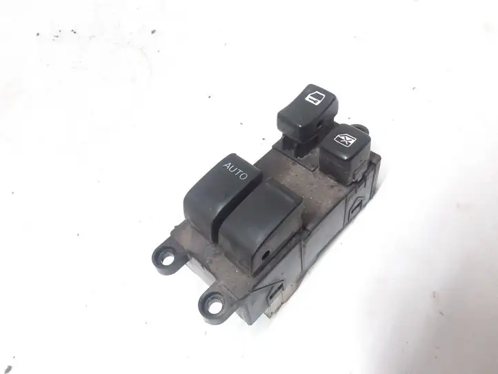 Nissan Almera N16 (2000 - 2010) Кнопка стеклоподъемников — фото 1