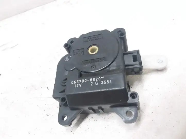 Toyota Avensis T250 (2003 - 2006) 0637008820 Двигатель задвижки потока воздуха — фото 1