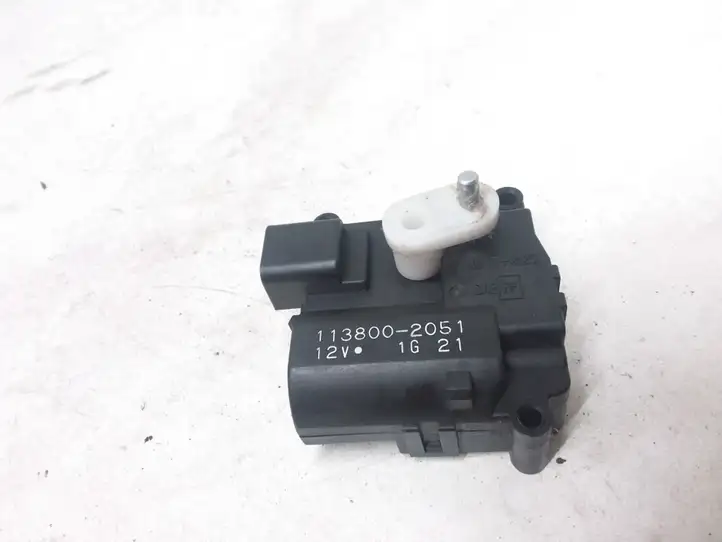 Toyota Avensis T250 (2003 - 2006) 1138002051 Двигатель задвижки потока воздуха — фото 1