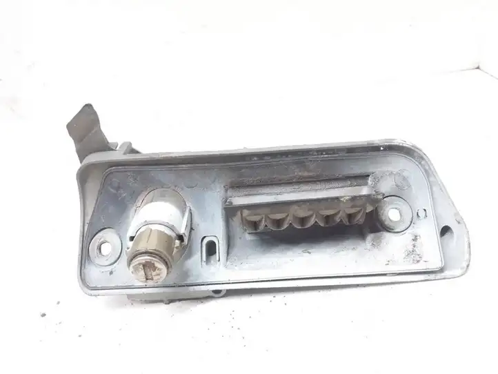 Volkswagen Caddy (2004 - 2010) 2K0827565F Ручка багажной двери — фото 1